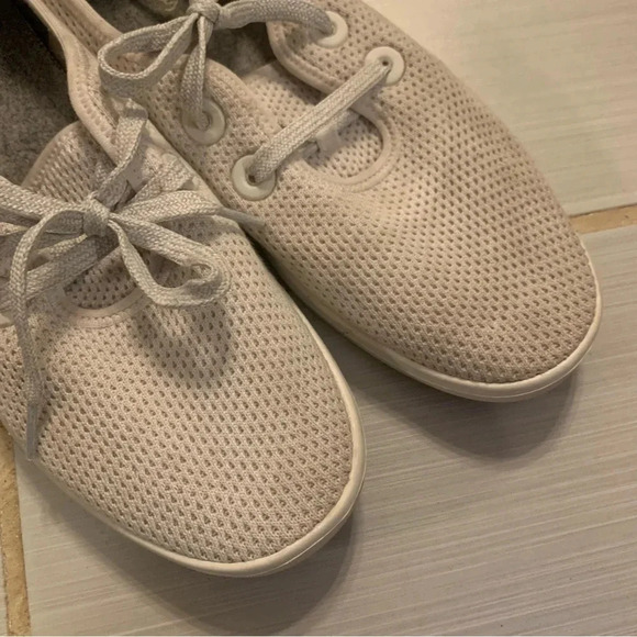 Allbirds Perforated Tree Runners 9 - Picture 6 of 9